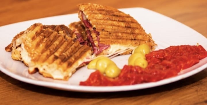 Yengen Tost